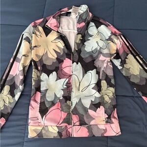 Adidas Multicolor Floral Jacket girls XL (16)
Like new
